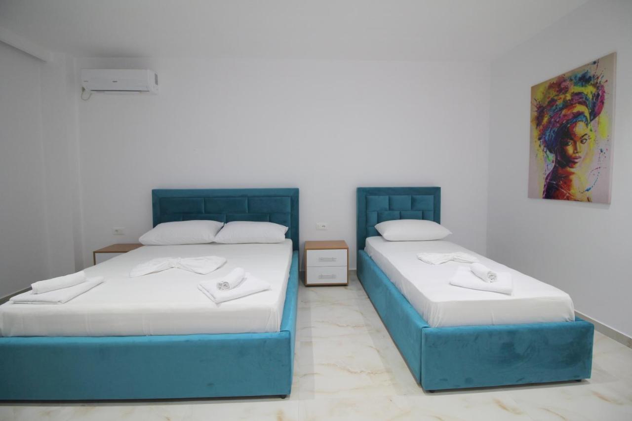 Moonshine Hotel Ксамил Екстериор снимка